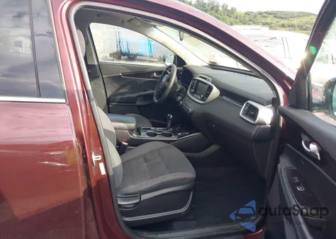 2018 Kia Sorento 2.4L Lx z USA, uszkodzony, nr VIN 5XYPGDA31JG398129